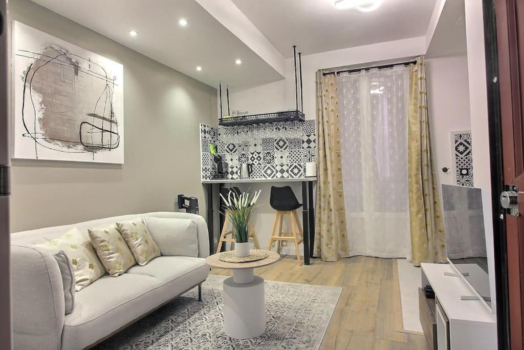 La Demeure Des 3 Colombes Apartment บัวส์ โกลงบ์ ภายนอก รูปภาพ