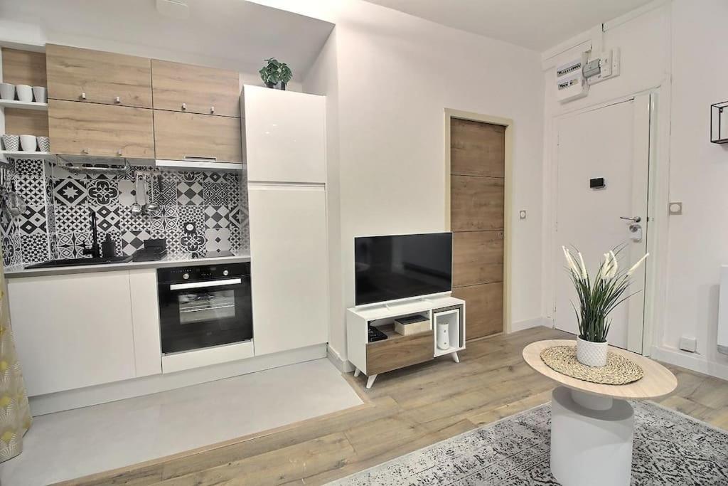 La Demeure Des 3 Colombes Apartment บัวส์ โกลงบ์ ภายนอก รูปภาพ