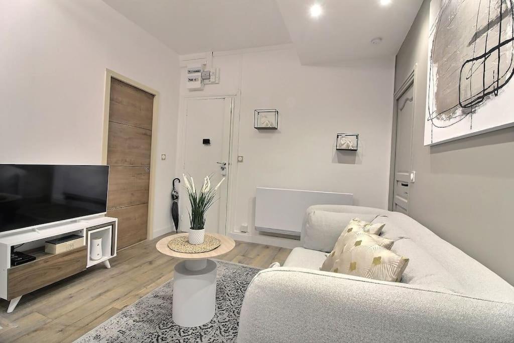 La Demeure Des 3 Colombes Apartment บัวส์ โกลงบ์ ภายนอก รูปภาพ