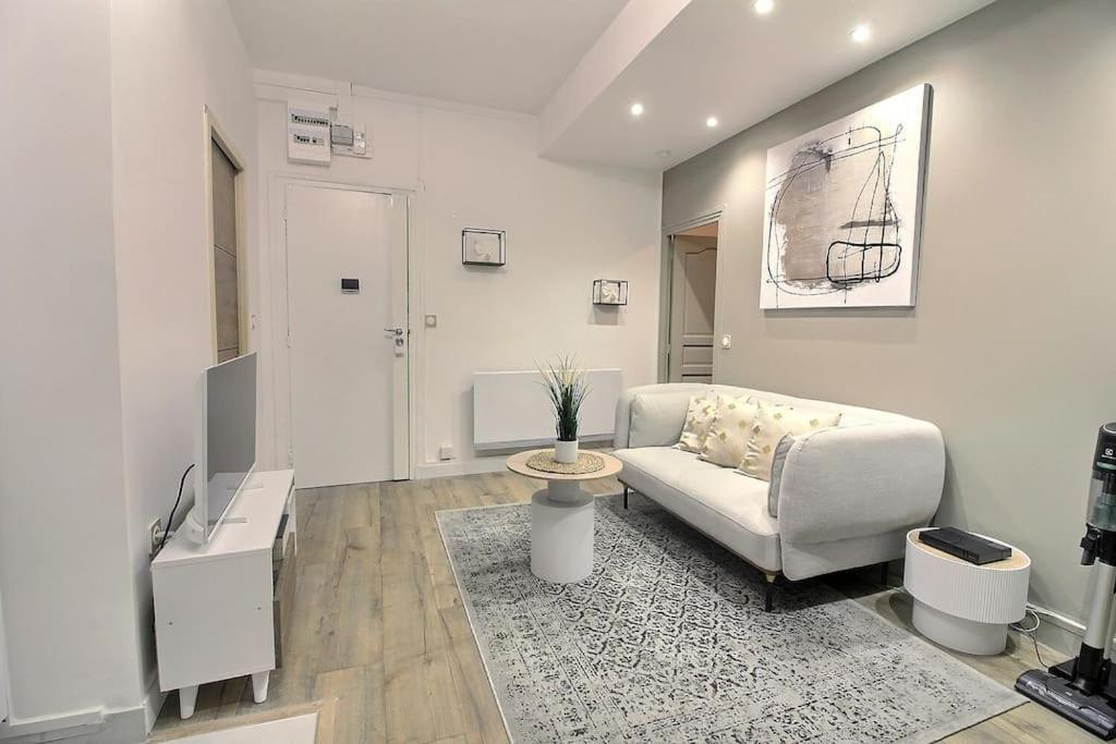 La Demeure Des 3 Colombes Apartment บัวส์ โกลงบ์ ภายนอก รูปภาพ