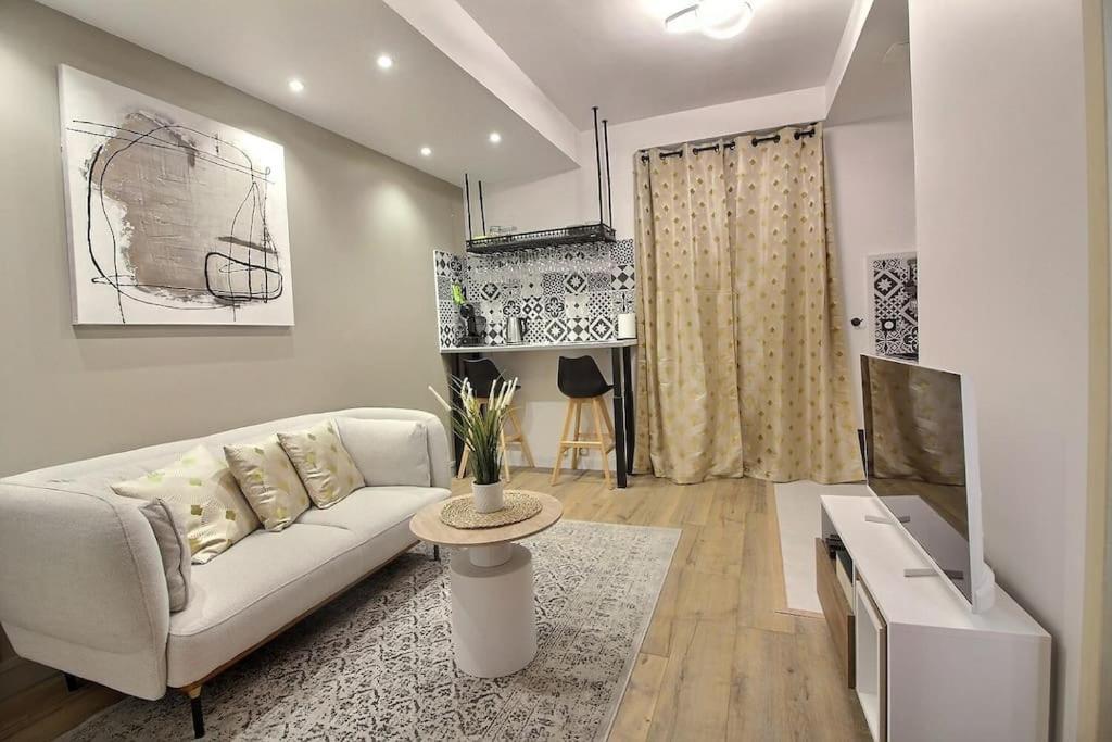 La Demeure Des 3 Colombes Apartment บัวส์ โกลงบ์ ภายนอก รูปภาพ